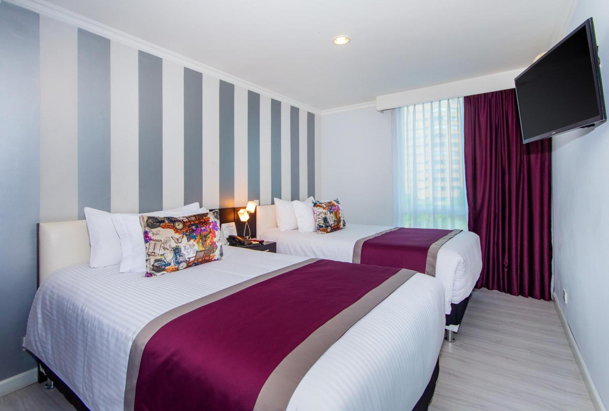 The Morgana Poblado Suites Hotel Medellin Room photo