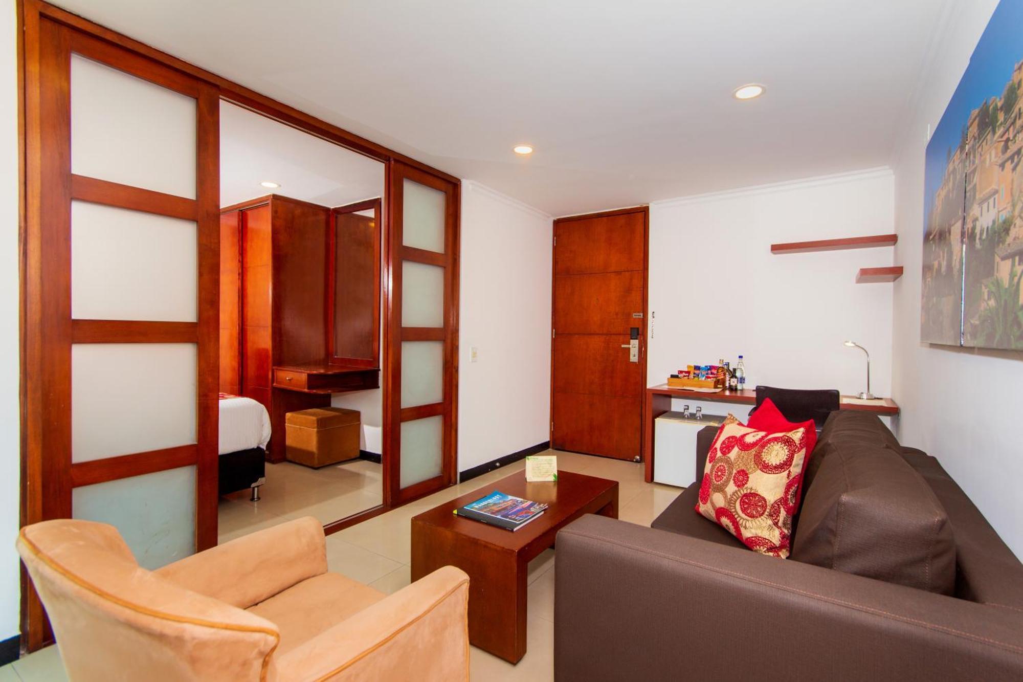 The Morgana Poblado Suites Hotel Medellin Room photo